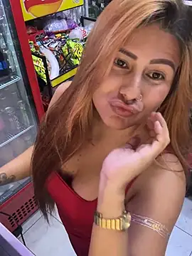 Amber Martins  online show from February 11, 2025, 3:51 pm