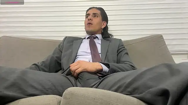 Tom blunt96 online show from February 5, 2025, 10:44 pm