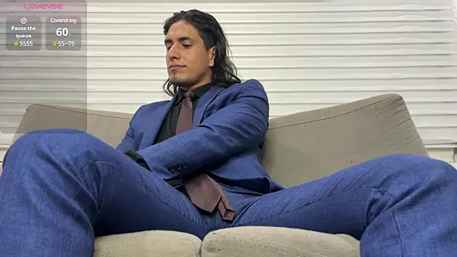 Tom blunt96 online show from February 11, 2025, 2:25 am