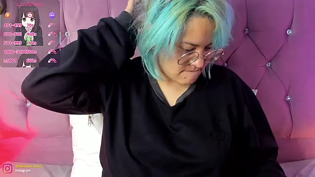 lucky-leah online show from March 22, 2025, 4:35 am