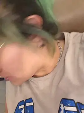 lucky-leah online show from October 9, 2025, 3:37 am