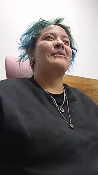 lucky-leah online show from February 22, 2026, 3:40 am