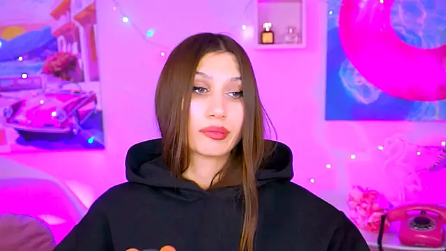 Snapshot of MollyPerry chatting on December 25, 2024, 10:16 pm MollyPerry online show from December 25, 2024, 10:16 pm