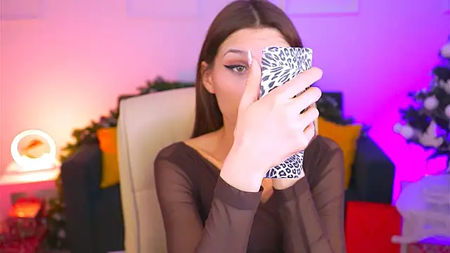 Snapshot of MollyPerry chatting on January 13, 2025, 4:08 pm MollyPerry online show from January 13, 2025, 4:08 pm