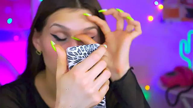 Snapshot of MollyPerry chatting on March 12, 2025, 7:17 pm MollyPerry online show from March 12, 2025, 7:17 pm