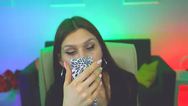 Snapshot of MollyPerry chatting on March 19, 2025, 7:06 pm MollyPerry online show from March 19, 2025, 7:06 pm