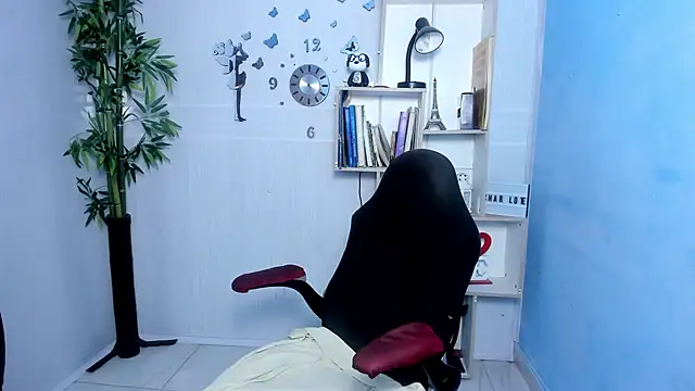 bbw charlote online show from March 22, 2025, 12:14 pm