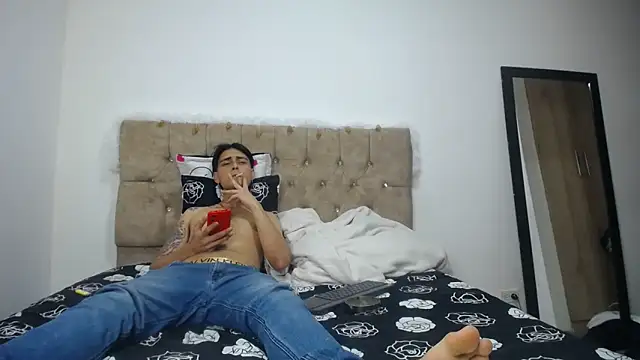 Amanda Jampiher online show from December 8, 2024, 3:43 am