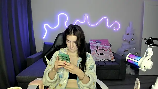 Snapshot of Bridget_fitness chatting on January 9, 2025, 5:00 pm Bridget fitness online show from January 9, 2025, 5:00 pm