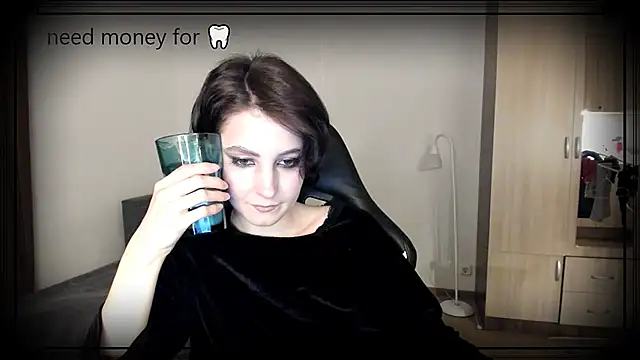 Snapshot of Bridget_fitness chatting on March 18, 2025, 6:37 pm Bridget fitness online show from March 18, 2025, 6:37 pm