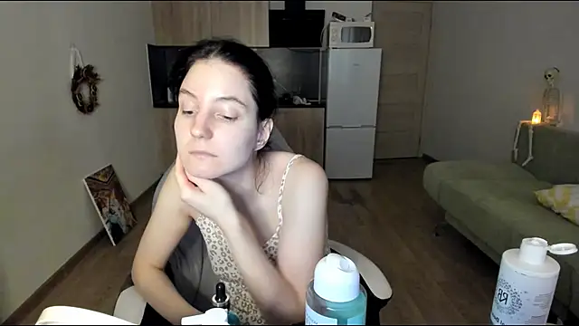 Snapshot of Bridget_fitness chatting on September 27, 2025, 2:44 pm Bridget fitness online show from September 27, 2025, 2:44 pm