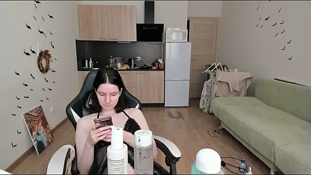 Snapshot of Bridget_fitness chatting on October 1, 2025, 12:44 pm Bridget fitness online show from October 1, 2025, 12:44 pm