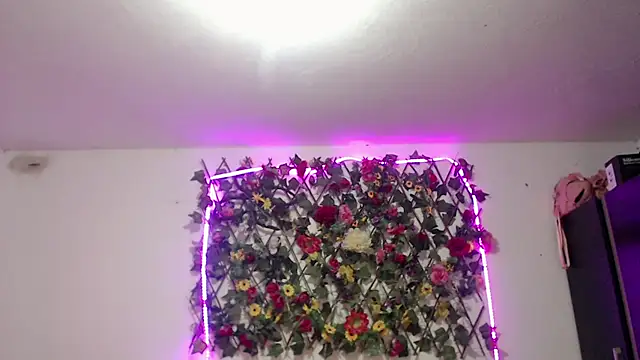 sexysusan4you online show from November 6, 2025, 6:20 pm