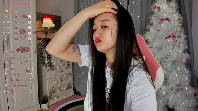 FreyaRaya online show from December 20, 2025, 3:24 am