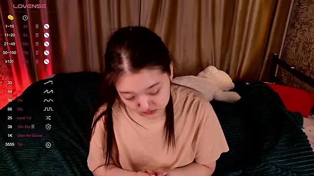 FreyaRaya online show from March 18, 2026, 3:31 am