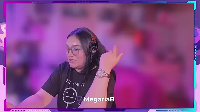 MegariaB online show from April 6, 2026, 4:21 am