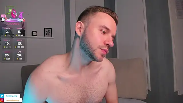 EnriqueBarberry online show from December 21, 2025, 6:31 am