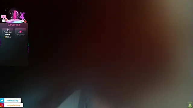 EnriqueBarberry online show from January 11, 2026, 6:18 am