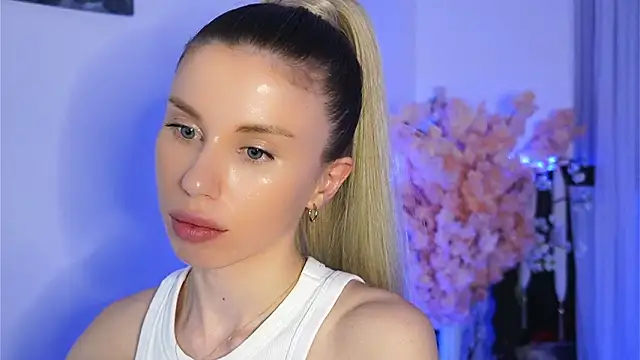 ivyleague  online show from March 27, 2026, 6:18 pm