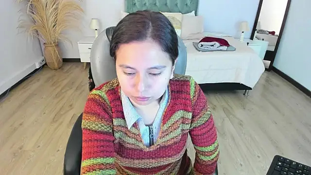  Natalie18 online show from November 23, 2025, 11:48 pm