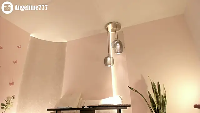 Snapshot of angeline-777 chatting on February 18, 2026, 1:07 pm angeline-777 online show from February 18, 2026, 1:07 pm