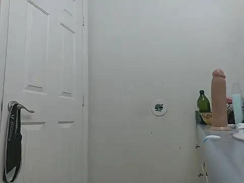 Fuckmyassg00d online show from September 8, 2025, 5:34 pm