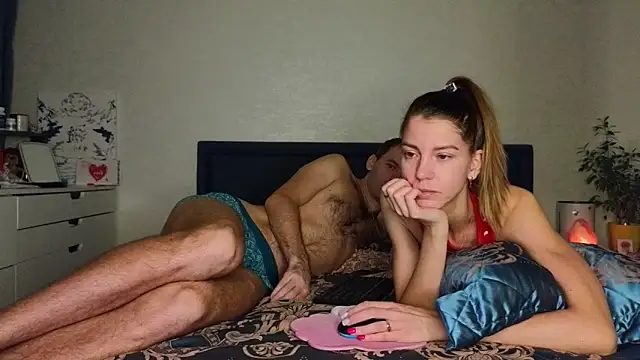 FoxLoveBasik online show from March 17, 2025, 2:30 am