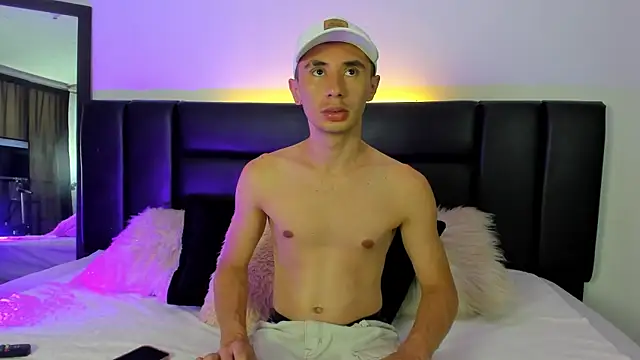 Jotastevensxx online show from June 5, 2026, 8:03 pm