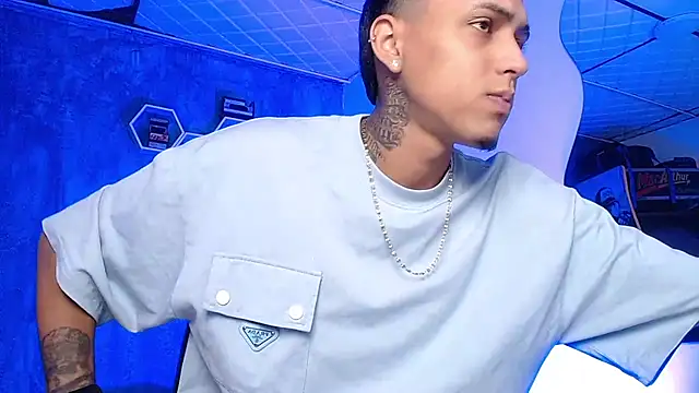 Snapshot of Liam_lee chatting on February 21, 2025, 1:22 pm Liam lee online show from February 21, 2025, 1:22 pm