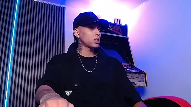 Snapshot of Liam_lee chatting on March 7, 2025, 1:29 pm Liam lee online show from March 7, 2025, 1:29 pm