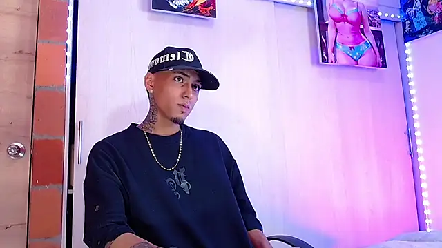 Snapshot of Liam_lee chatting on November 20, 2025, 2:17 pm Liam lee online show from November 20, 2025, 2:17 pm