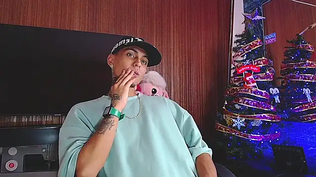 Snapshot of Liam_lee chatting on December 13, 2025, 7:53 pm Liam lee online show from December 13, 2025, 7:53 pm