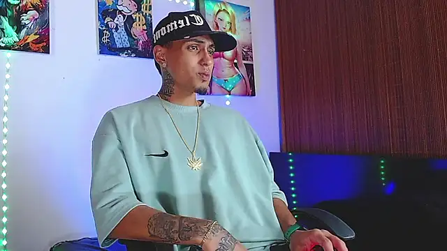 Snapshot of Liam_lee chatting on January 9, 2026, 8:54 pm Liam lee online show from January 9, 2026, 8:54 pm