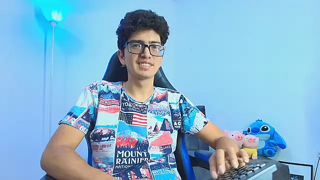 TylerWhite  online show from September 19, 2025, 6:15 am