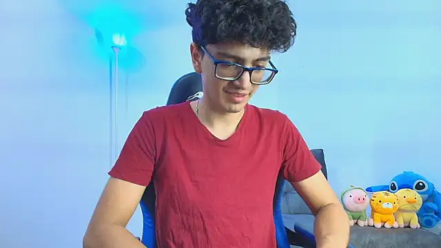 TylerWhite  online show from October 26, 2025, 6:36 pm