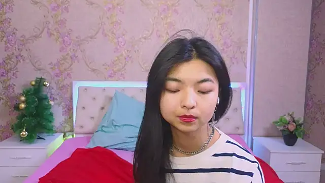 Shy Kira online show from January 10, 2025, 6:28 pm