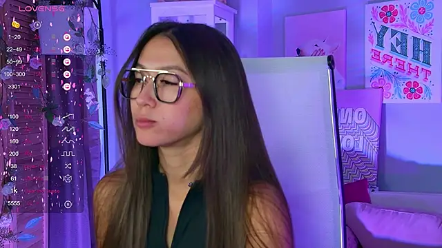 LanaBaker online show from September 12, 2025, 2:55 am