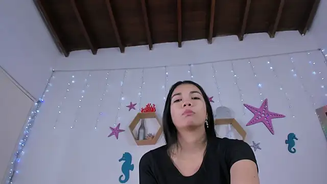 Emiily Parkerr online show from December 28, 2024, 9:09 am