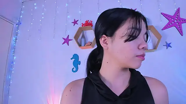 Emiily Parkerr online show from September 26, 2025, 3:21 am