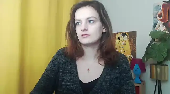 Snapshot of juicyNadine chatting on December 5, 2024, 6:21 am juicyNadine online show from December 5, 2024, 6:21 am
