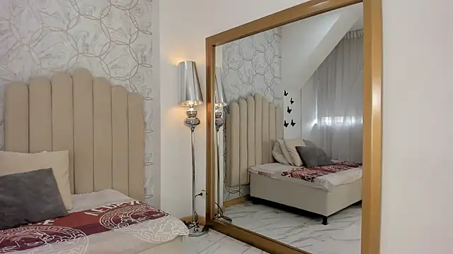 SofiaRios04 online show from February 6, 2025, 12:26 pm