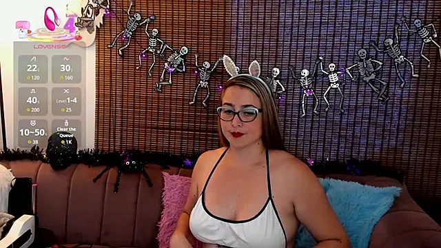 ariana cross online show from October 15, 2025, 12:38 pm