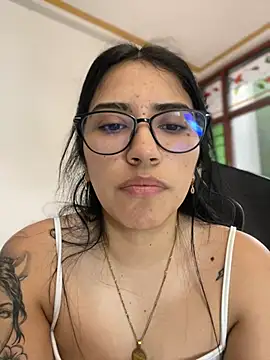 SaritaHot 69 online show from December 11, 2024, 6:42 pm