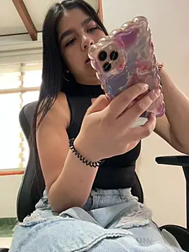 SaritaHot 69 online show from February 14, 2025, 3:47 pm