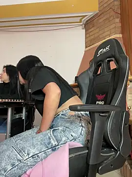 SaritaHot 69 online show from February 19, 2025, 3:27 pm