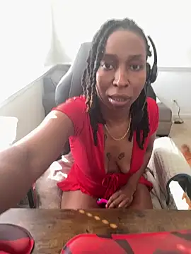 LeyaHoneybuns online show from February 24, 2026, 5:55 pm