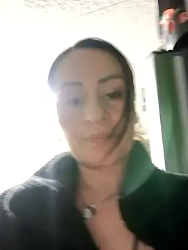 LuisaFernanda170823 online show from December 17, 2025, 12:16 am