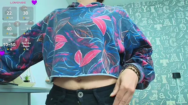 Snapshot of Lindsey8 chatting on October 20, 2025, 12:05 pm Lindsey8 online show from October 20, 2025, 12:05 pm