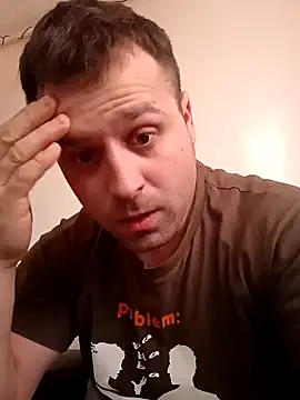 Snapshot of LucianM6 chatting on January 1, 2025, 12:55 pm LucianM6 online show from January 1, 2025, 12:55 pm