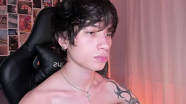 Snapshot of liamelf chatting on December 27, 2024, 10:12 am liamelf online show from December 27, 2024, 10:12 am